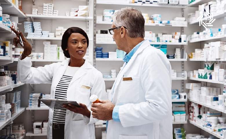 آماده ‌سازی و تحویل صحیح دارو بر اساس نسخه پزشک